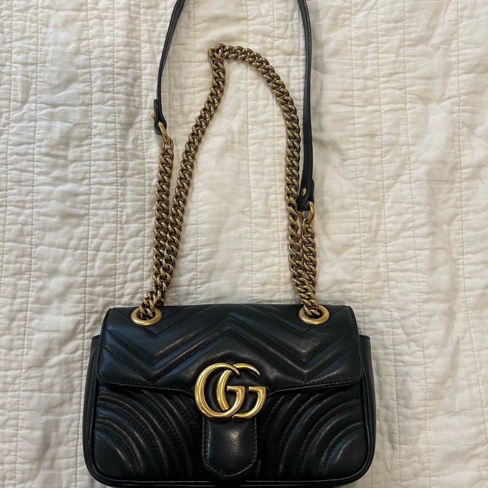 Gucci Calfskin Matelasse Mini Marmont Shoulder Bag (black)